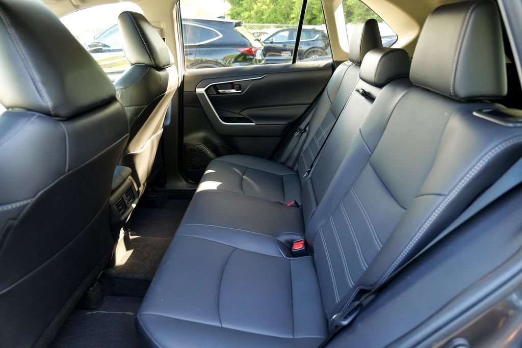 Used 2023 Toyota RAV4 XLE Premium AWD/4WD image 28