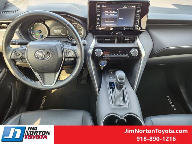 Used 2022 Toyota Venza XLE image 28