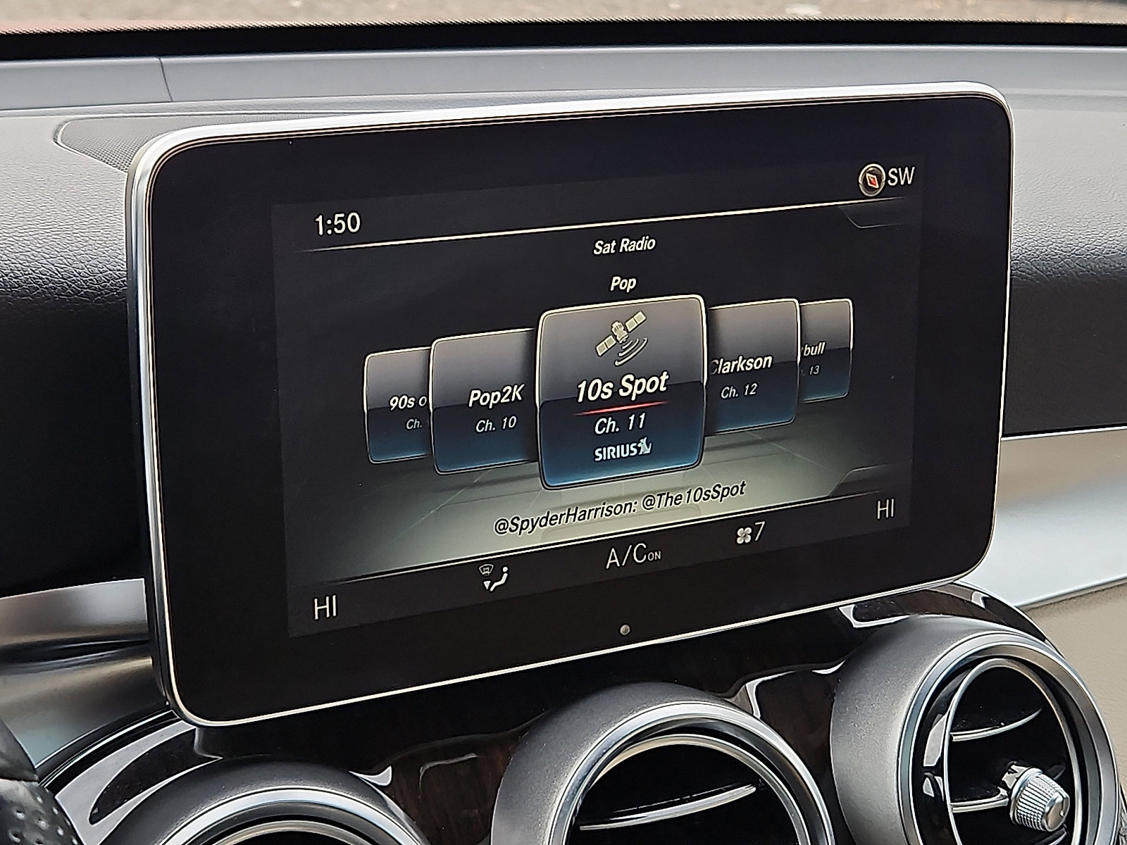 Used 2018 Mercedes-Benz GLC 300 4MATIC image 18