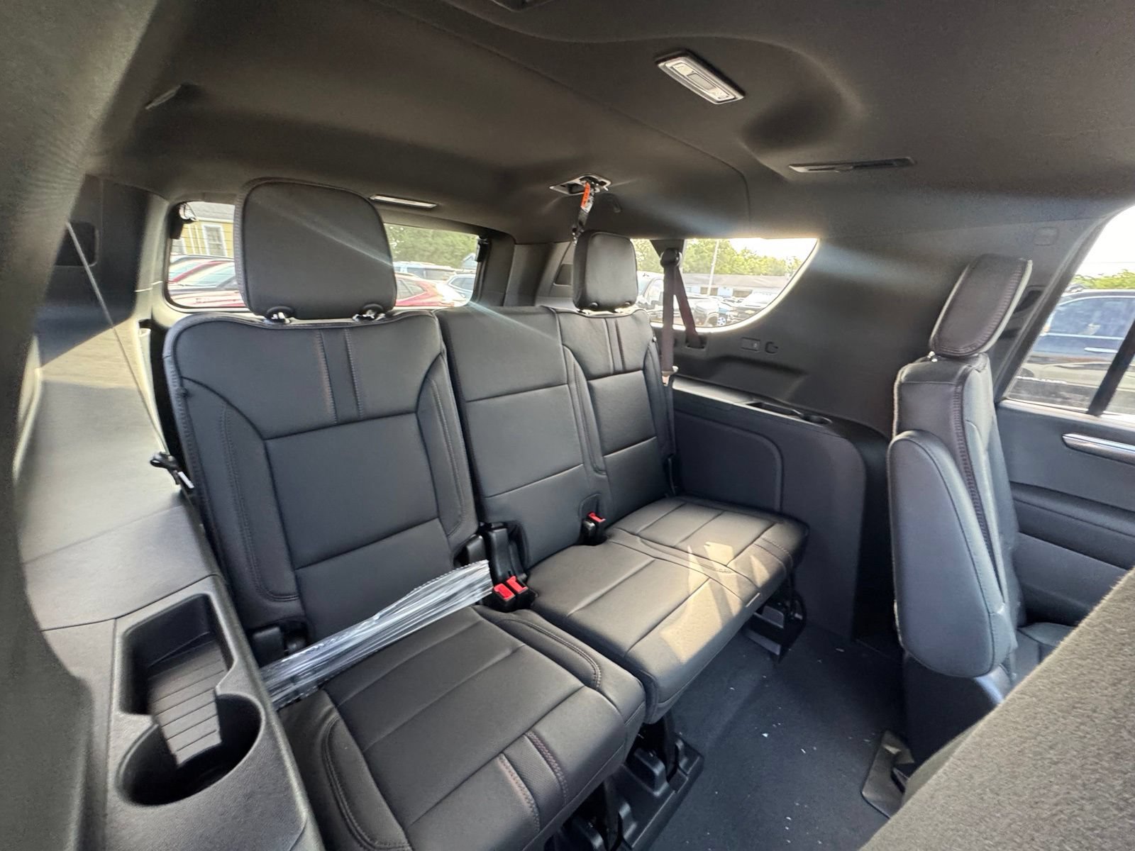 New 2026 Chevrolet Suburban RST w/ Comfort Package AWD/4WD image 33