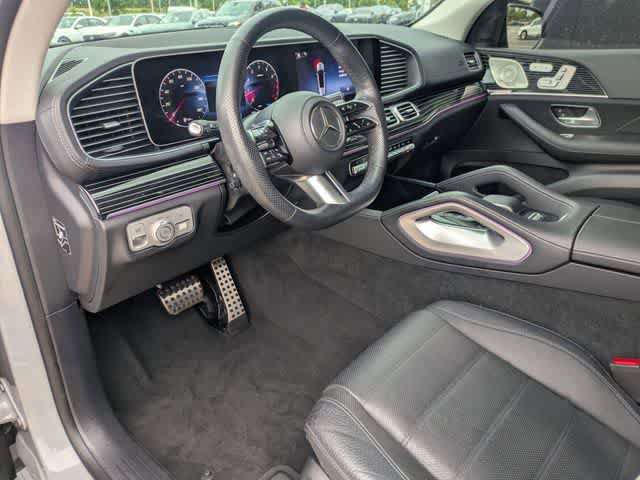 Used 2024 Mercedes-Benz GLS 450 4MATIC image 2