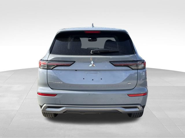Used 2026 Mitsubishi Outlander SE FWD image 4