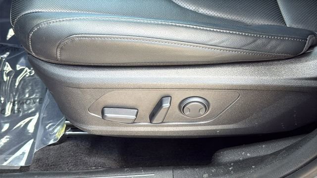 Used 2025 Kia Sportage EX FWD image 19