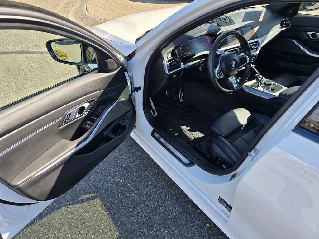 Used 2020 BMW M340i xDrive w/ Premium Package AWD/4WD image 18