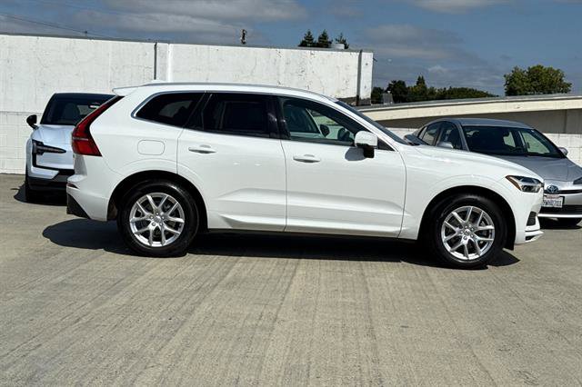 Used 2020 Volvo XC60 T5 Momentum AWD/4WD image 2