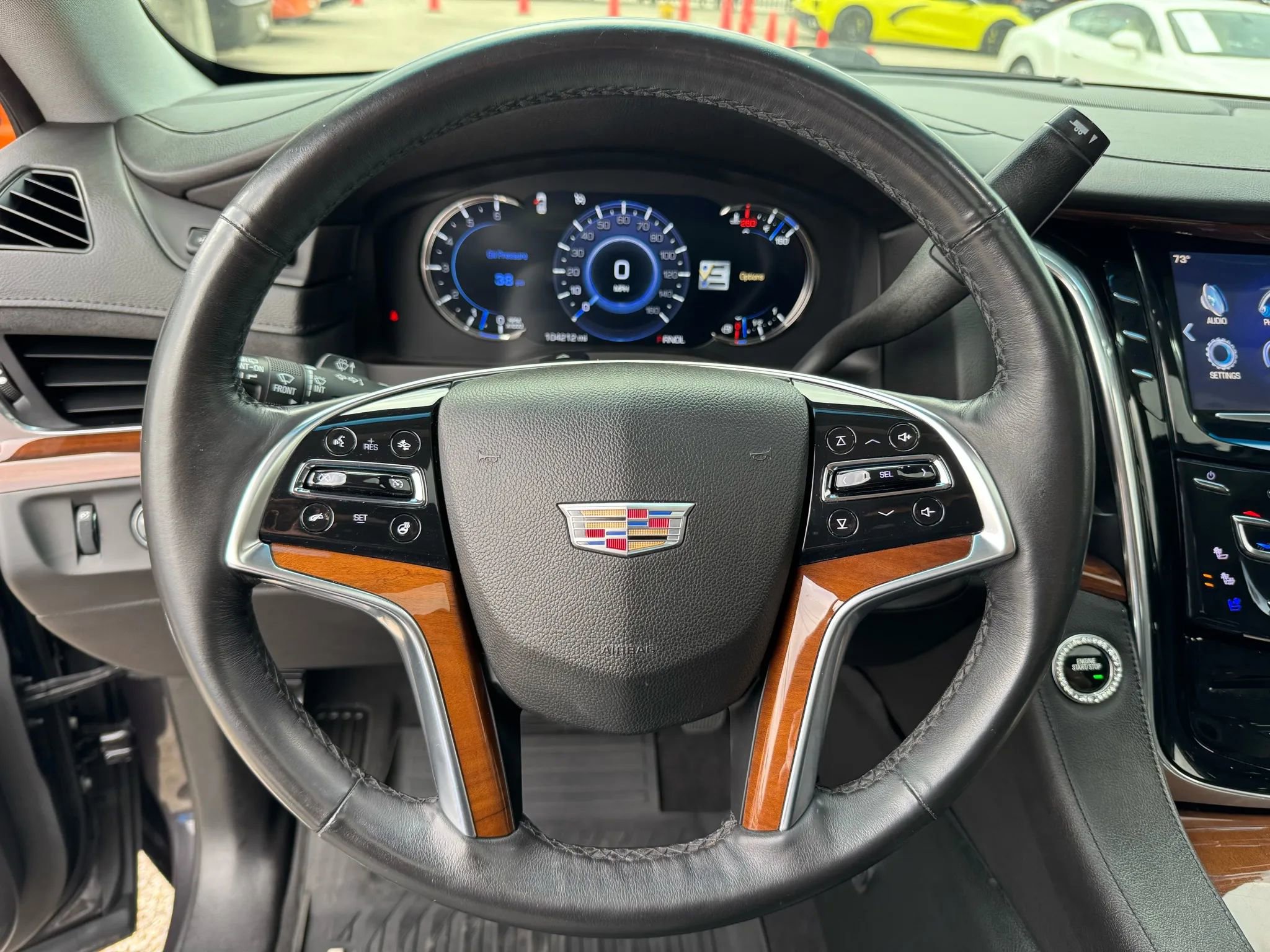 Used 2017 Cadillac Escalade Luxury image 32