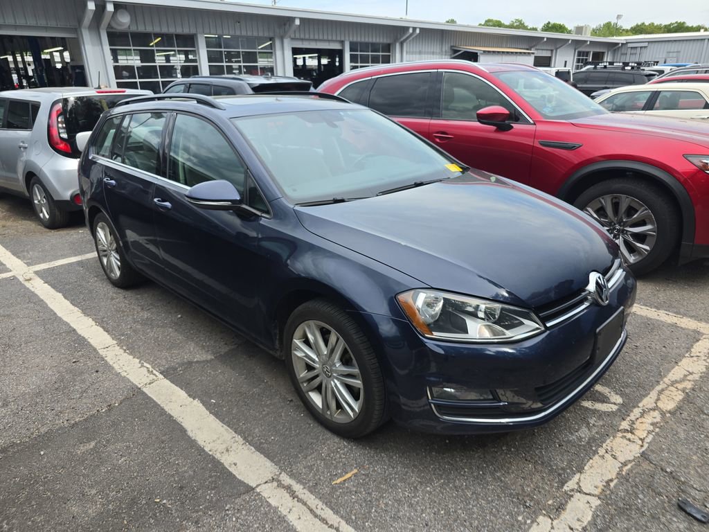 Used 2015 Volkswagen Golf TDI SE FWD image 1