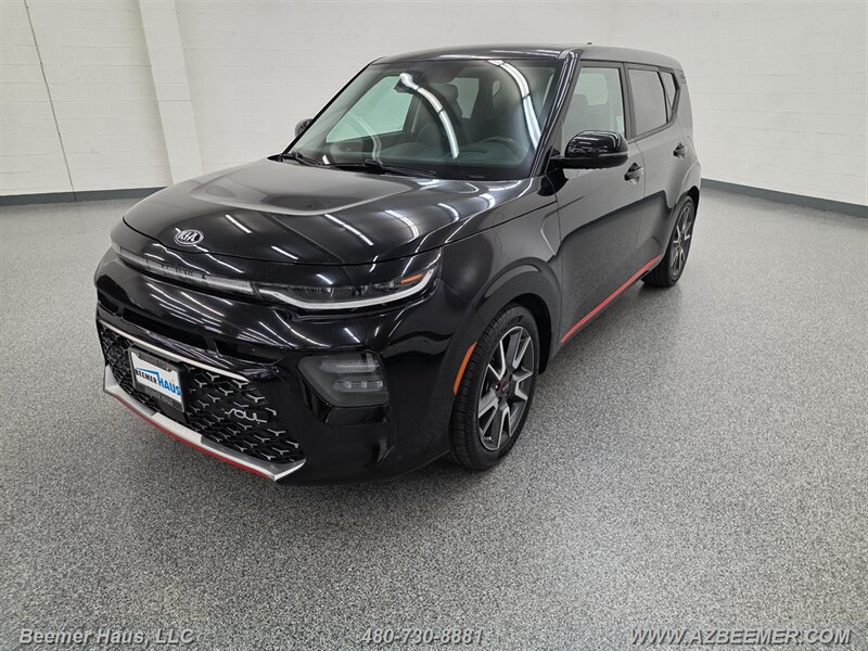 Used 2021 Kia Soul Turbo FWD image 2
