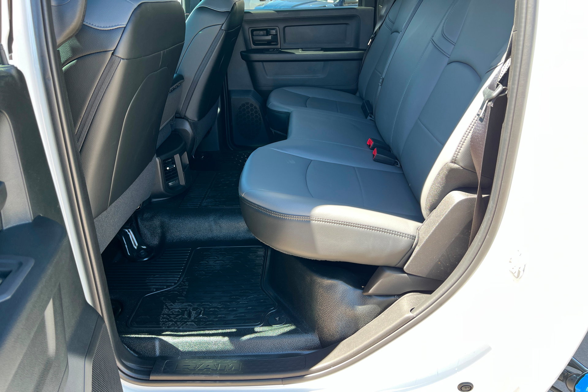 New 2026 RAM 3500 Tradesman AWD/4WD image 21