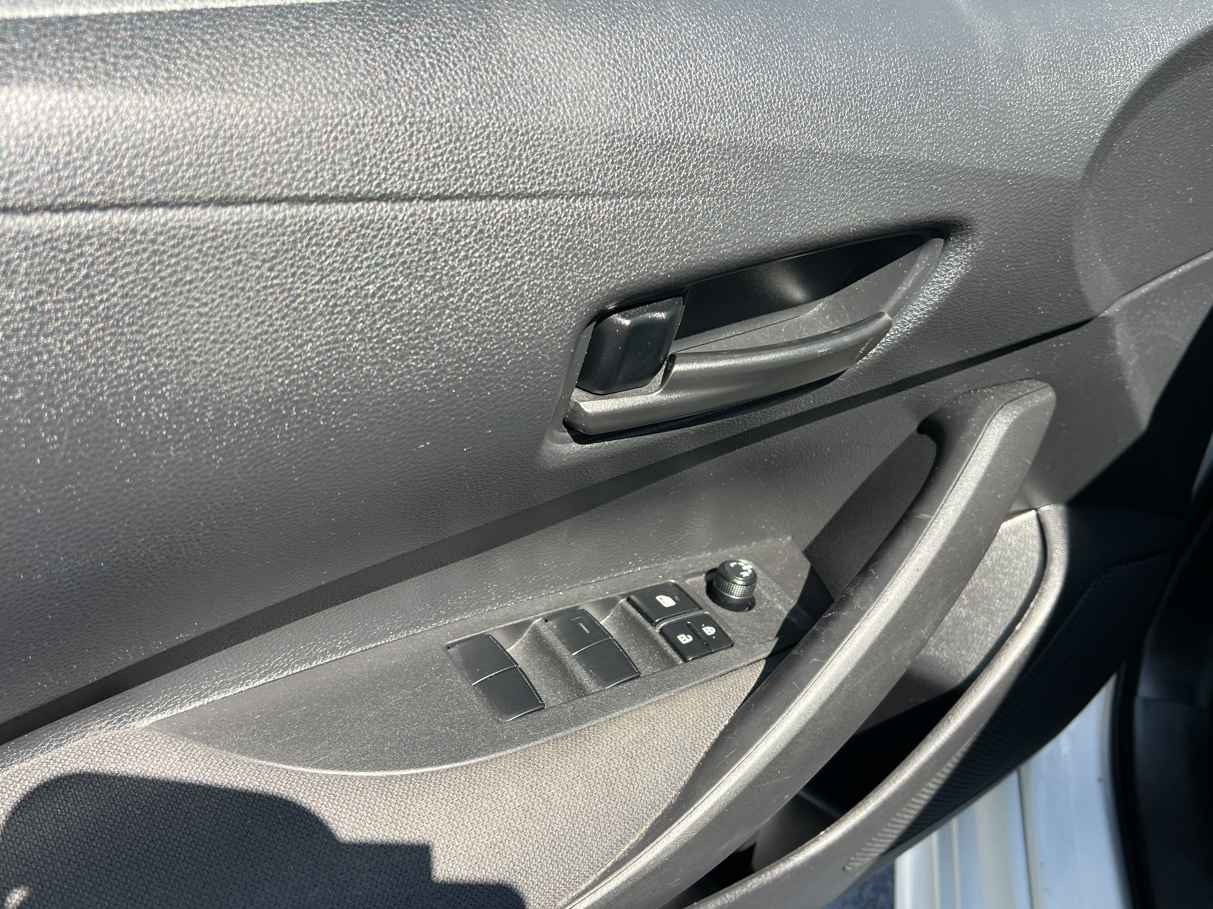 Used 2024 Toyota Corolla LE FWD image 22