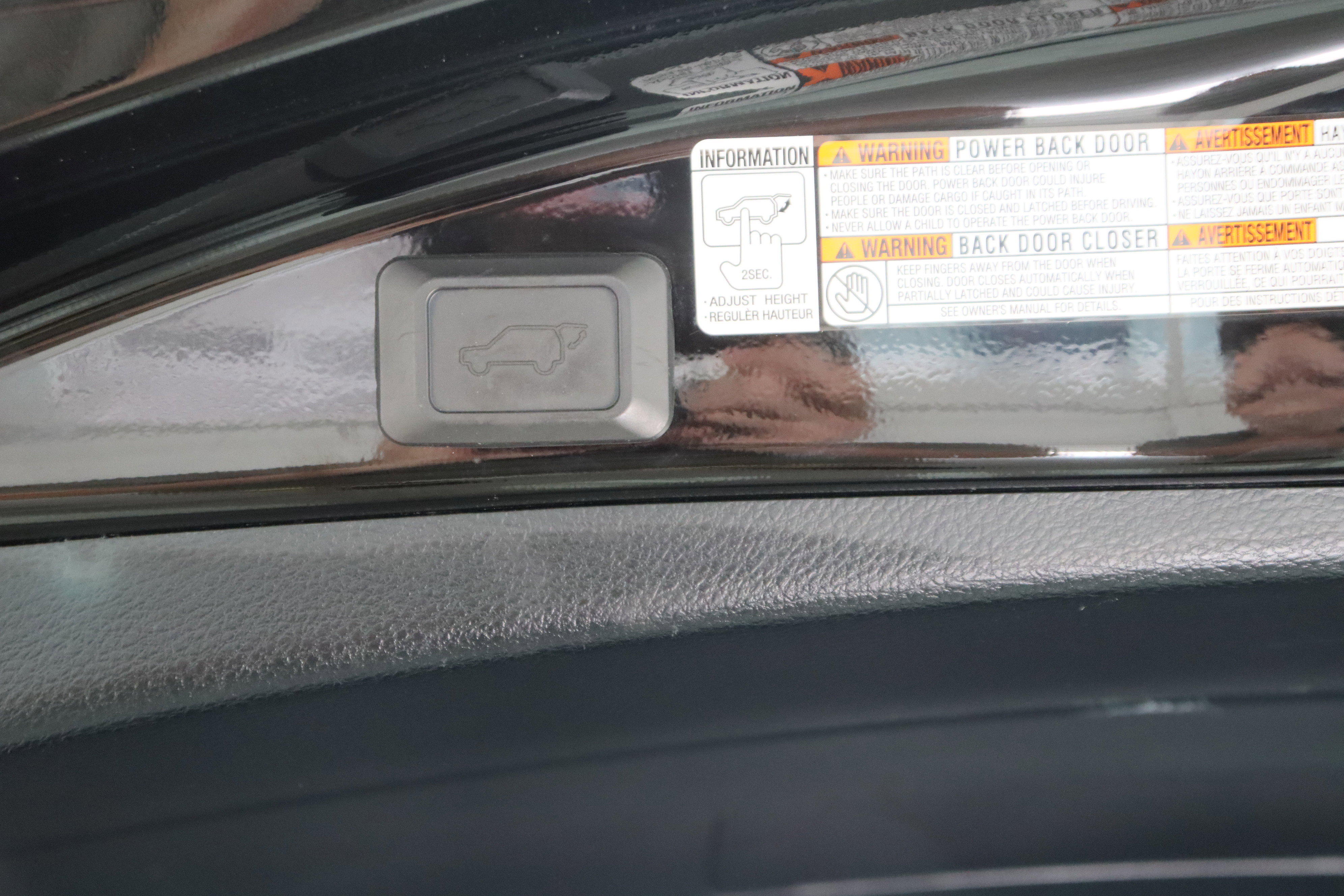 Used 2015 Toyota RAV4 Limited w/ Technology Package FWD image 35