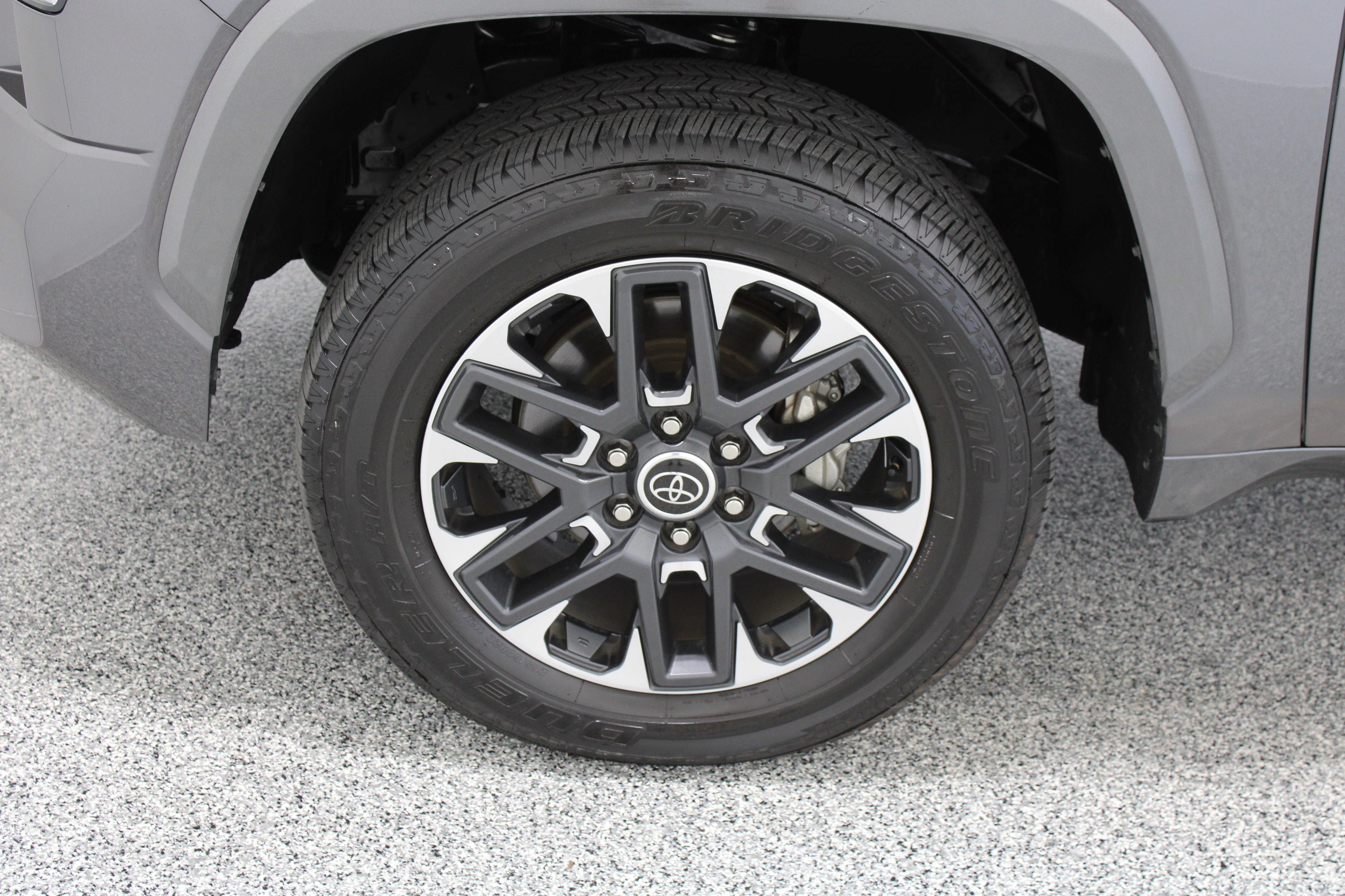 Used 2023 Toyota Tundra Limited AWD/4WD image 13