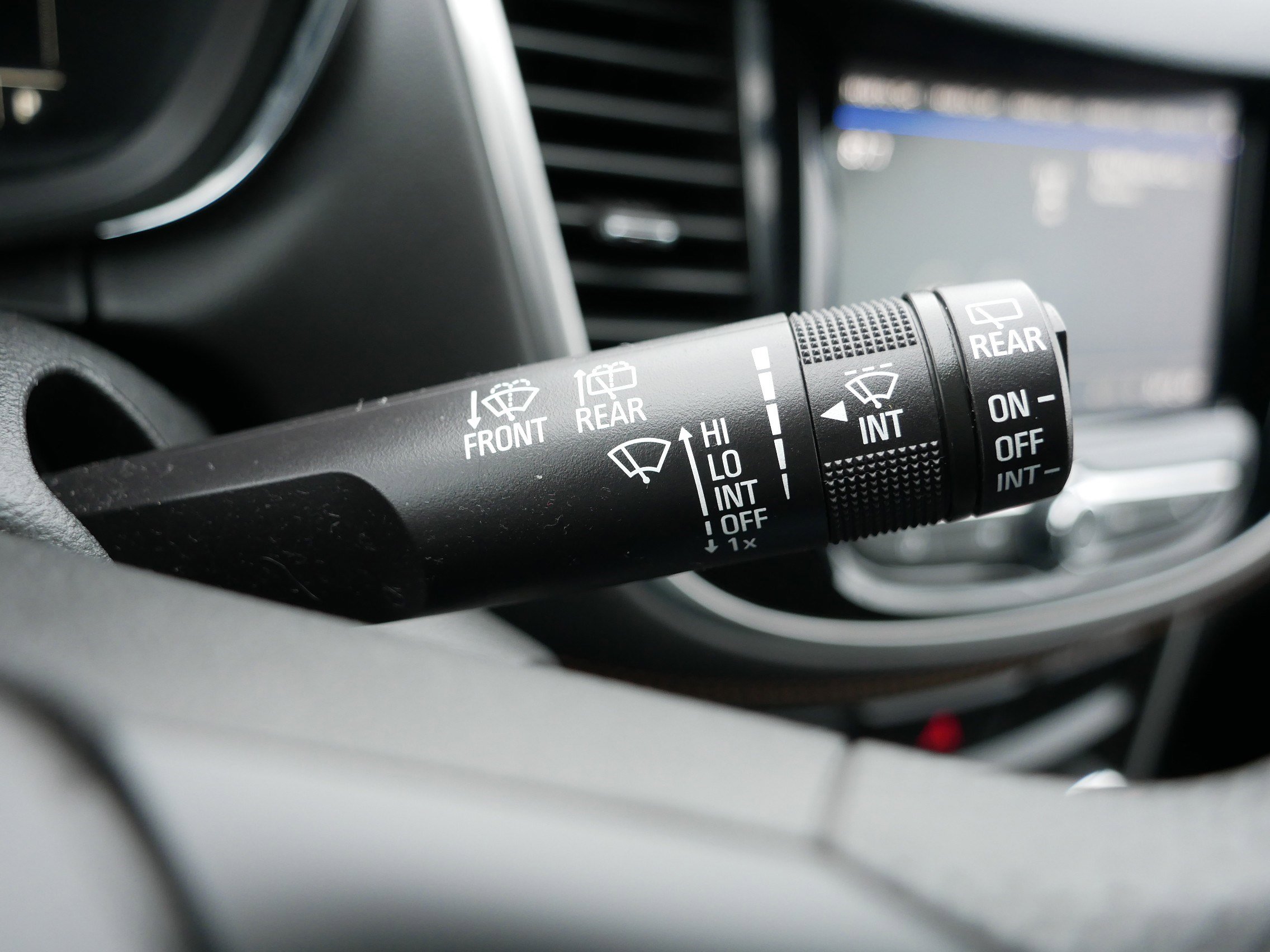 Used 2022 Chevrolet Trax LS w/ Tint and Cruise Package image 31