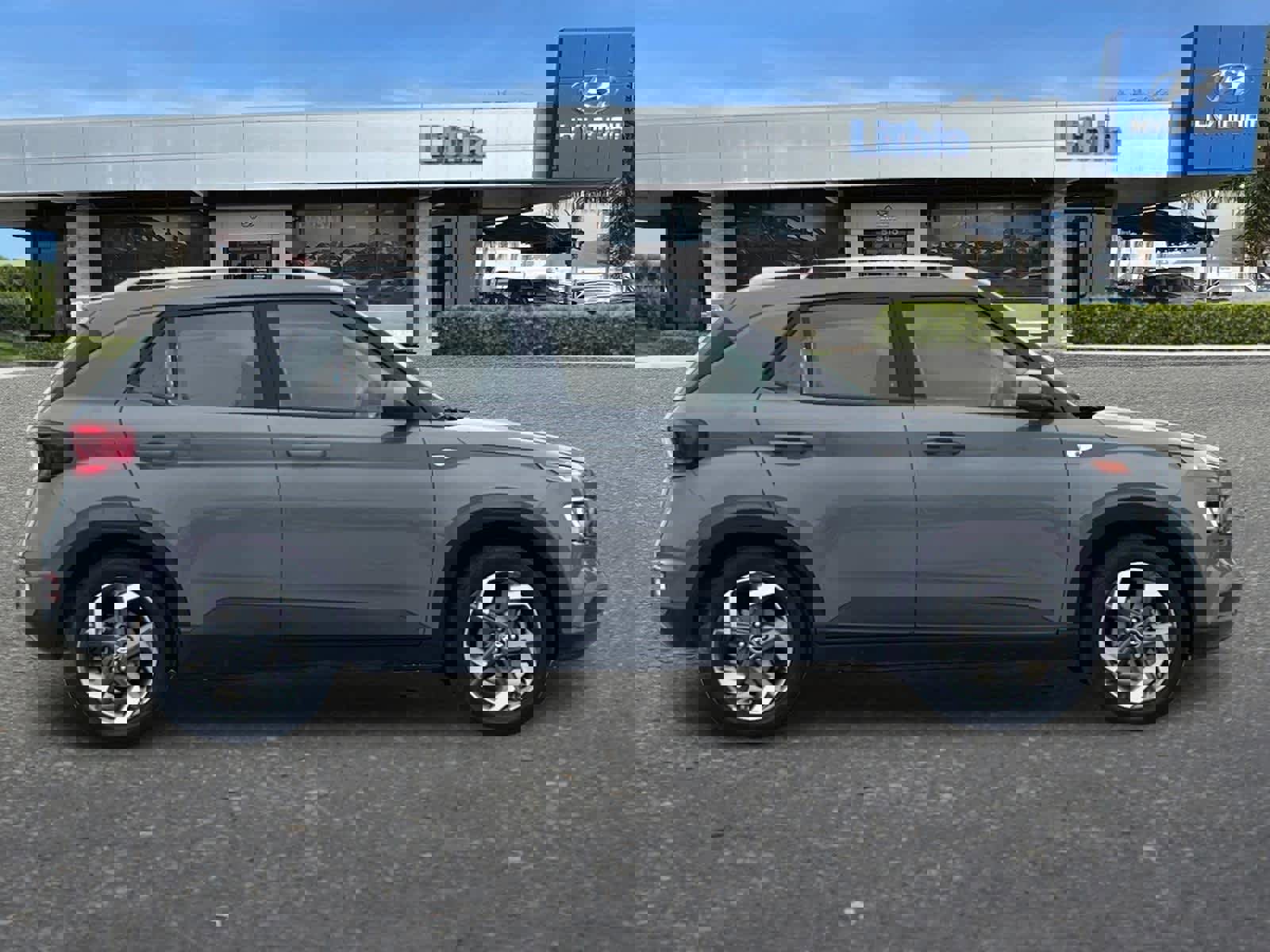 Certified 2023 Hyundai Venue SEL w/ Cargo Package image 9