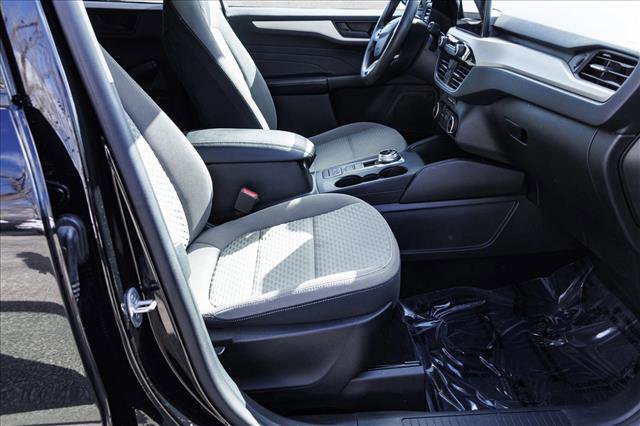 Used 2022 Ford Escape SE image 28