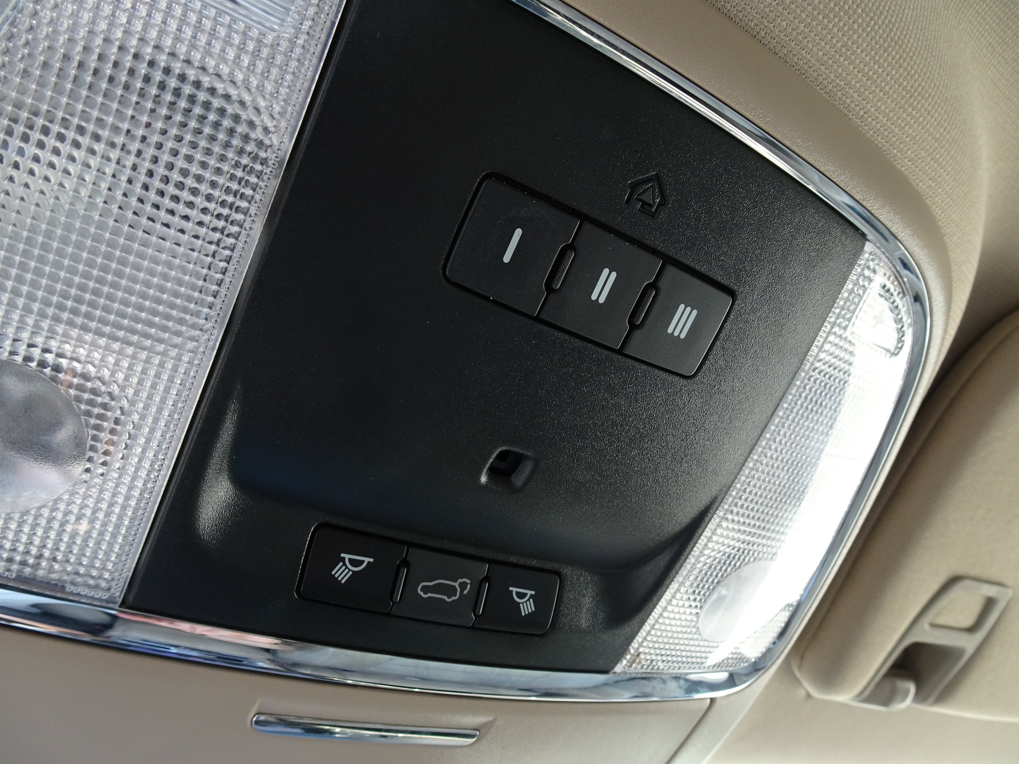 Used 2019 Jeep Grand Cherokee Limited AWD/4WD image 24