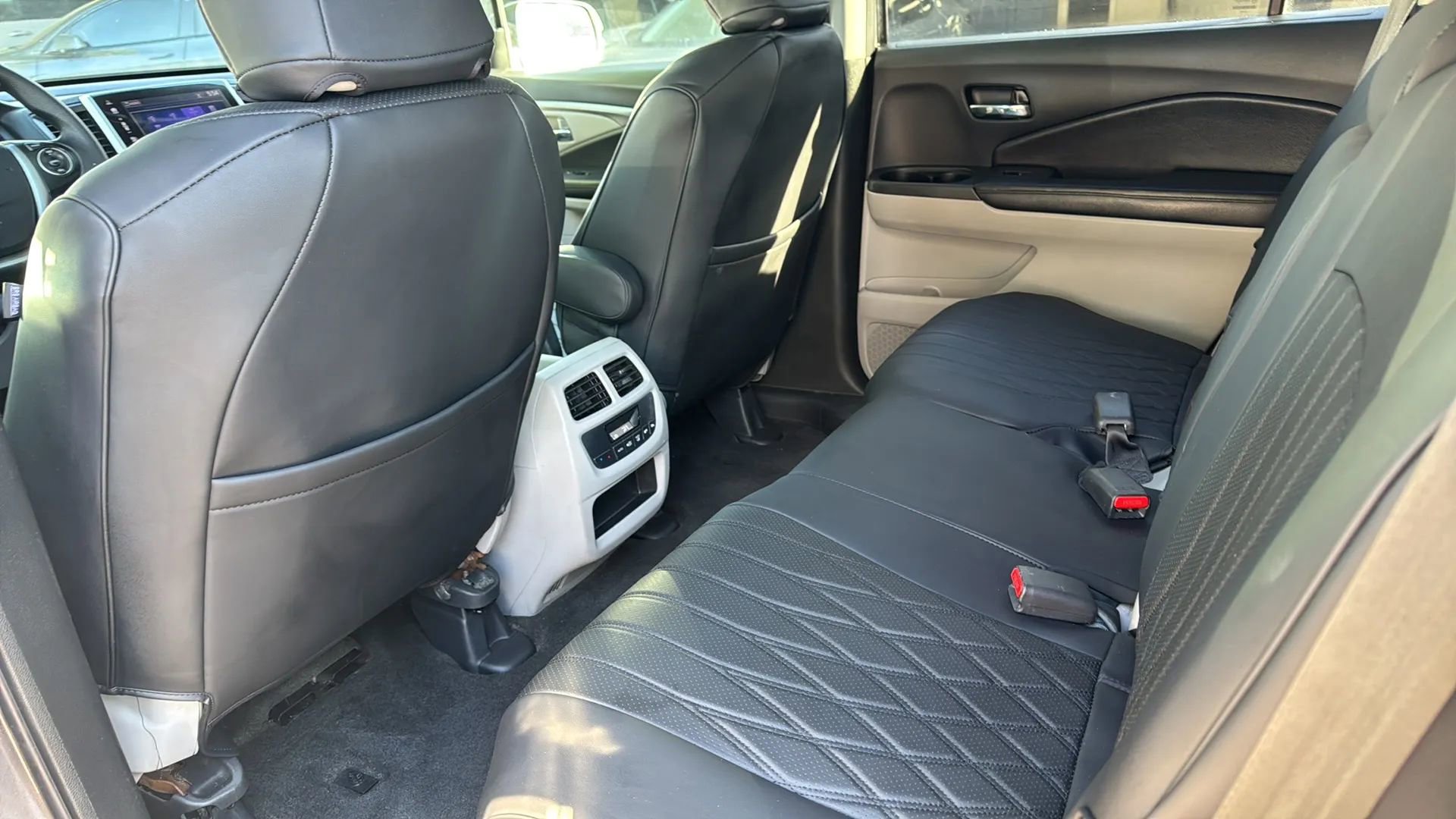 Used 2017 Honda Pilot EX image 26