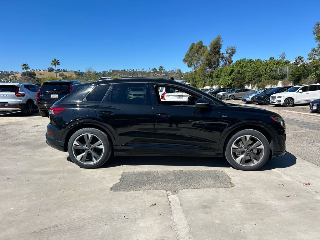Used 2024 Audi Q4 e-tron Prestige w/ Black Optic Package image 8
