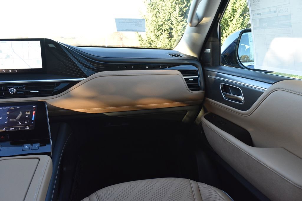 New 2026 INFINITI QX80 Luxe w/ Cargo Package AWD/4WD image 16