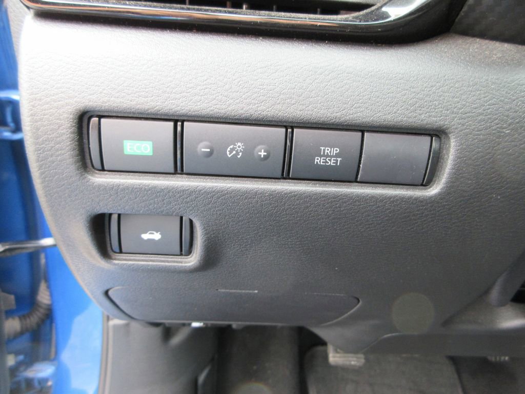 Used 2024 Nissan Sentra SV FWD image 22