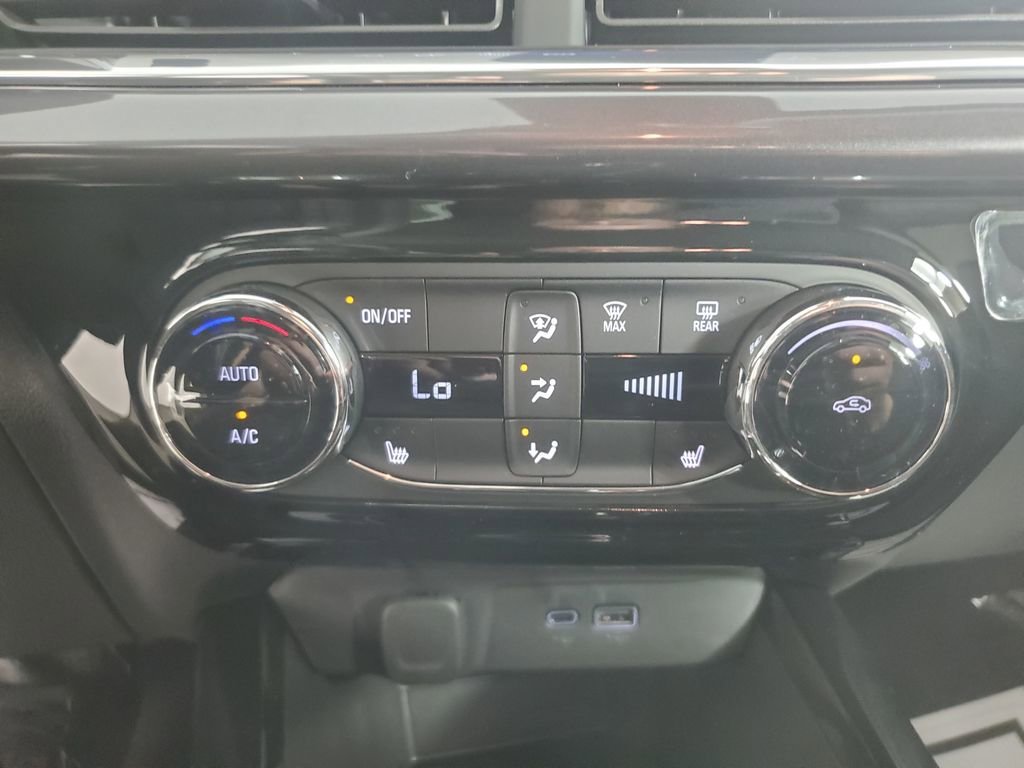 New 2026 Chevrolet Trax ACTIV w/ Driver Confidence Package FWD image 26