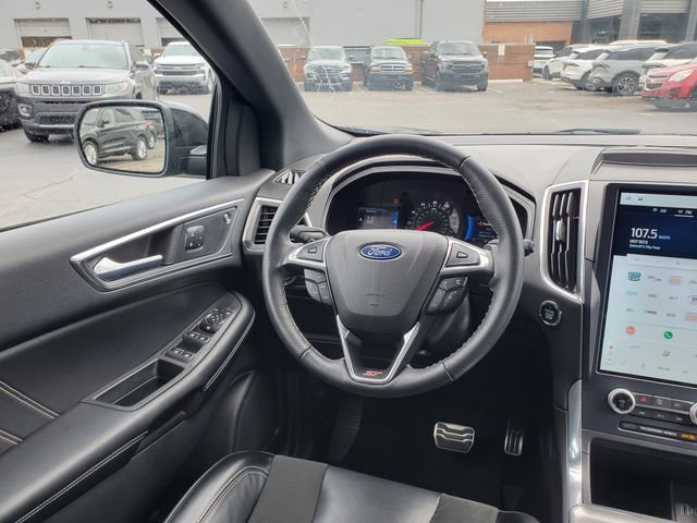 Used 2023 Ford Edge ST AWD/4WD image 8
