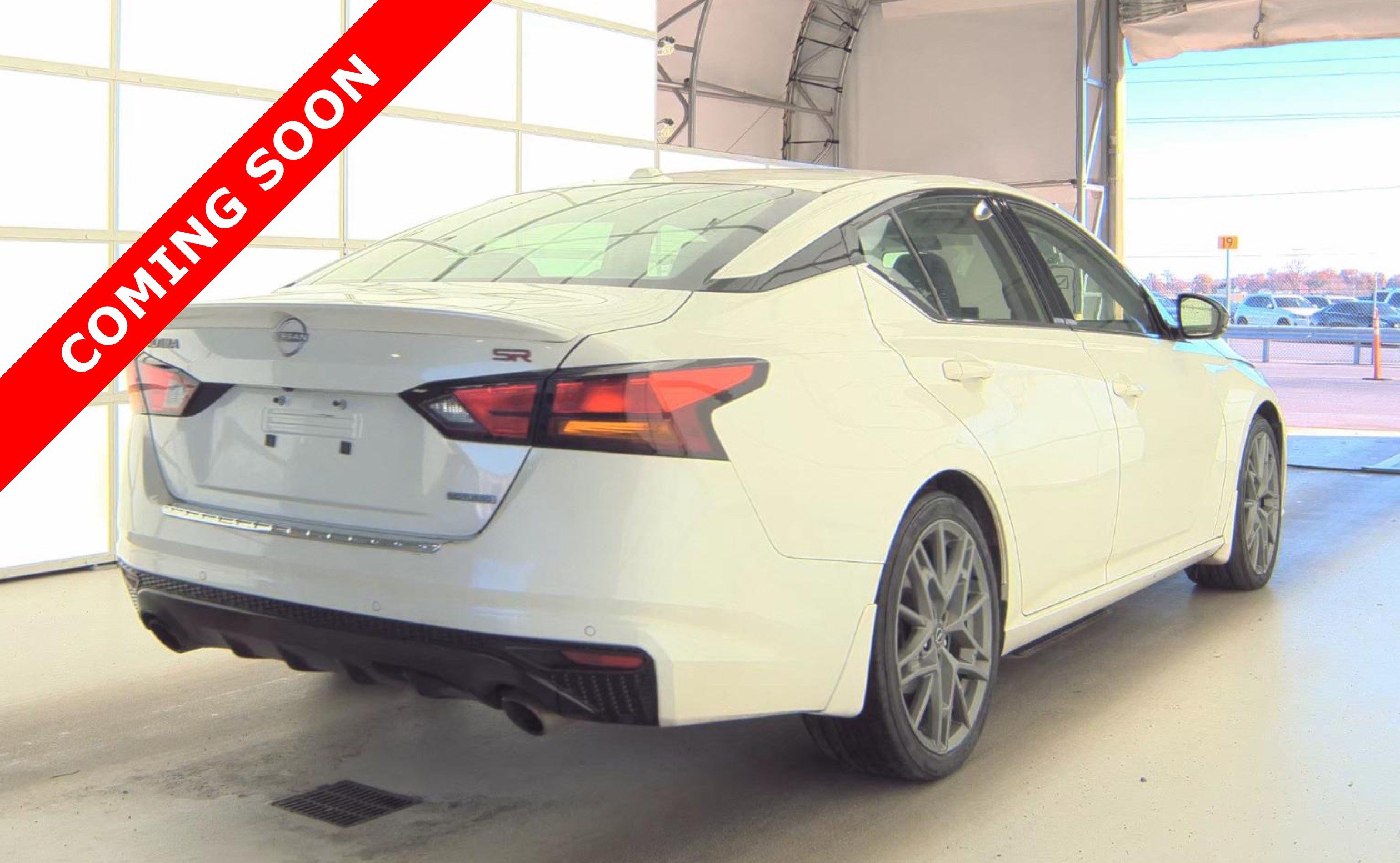 Used 2023 Nissan Altima 2.0 SR image 4