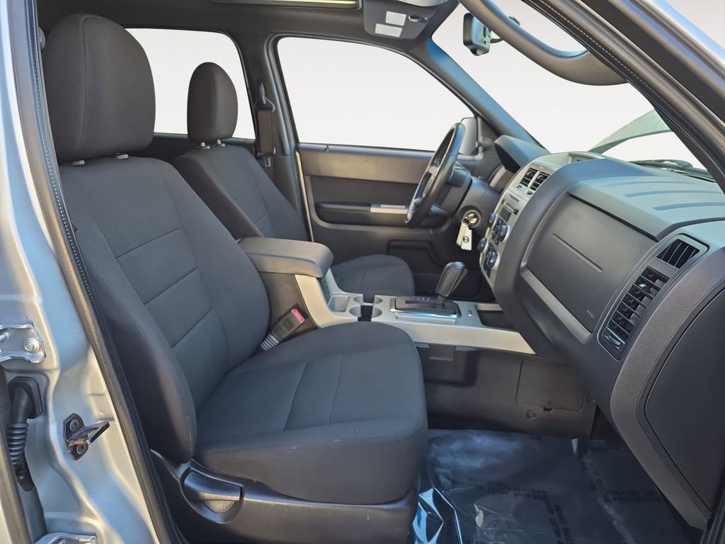Used 2010 Ford Escape XLT FWD image 15