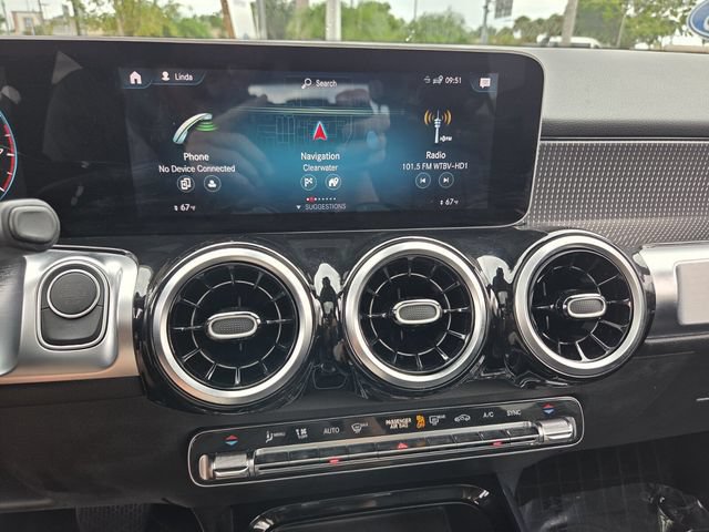 Used 2020 Mercedes-Benz GLB 250 4MATIC image 24