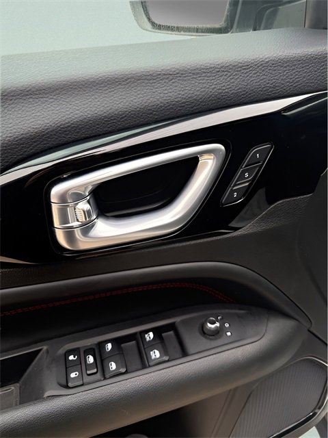 Used 2024 Jeep Compass Trailhawk w/ Trailhawk Elite Group image 11