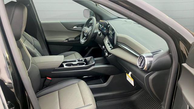 New 2026 Chevrolet Equinox LT w/ Convenience Package II AWD/4WD image 22
