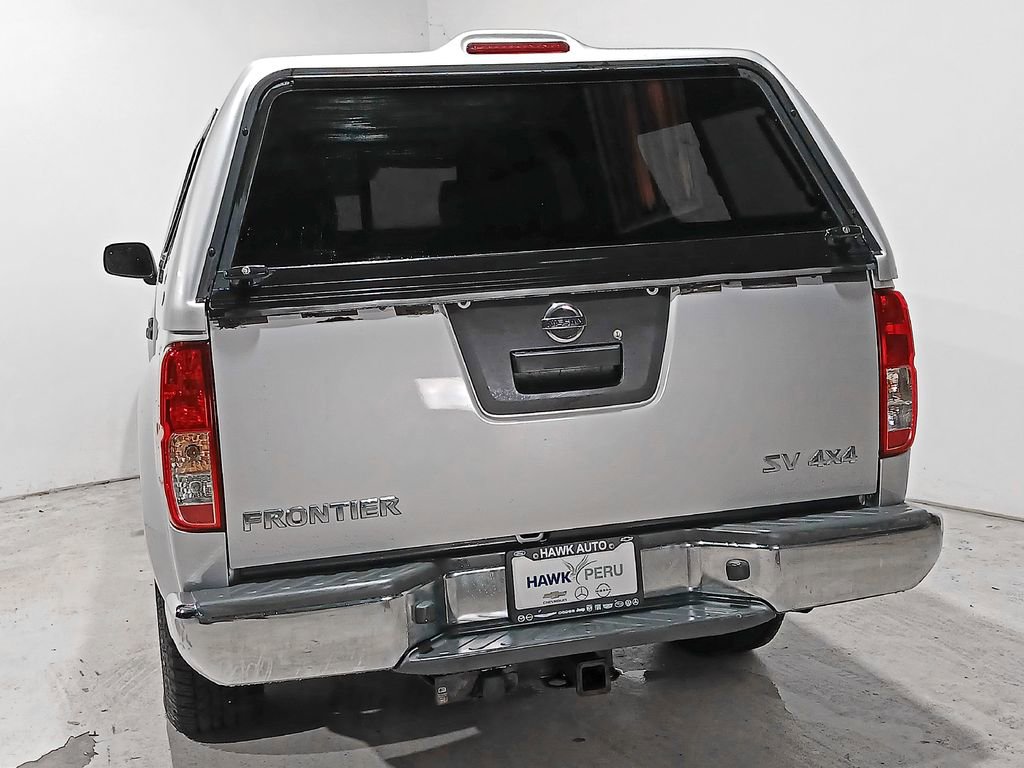 Used 2016 Nissan Frontier SV image 5