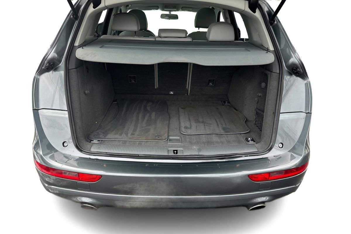Used 2013 Audi Q5 2.0T Premium w/ Convenience Pkg image 12