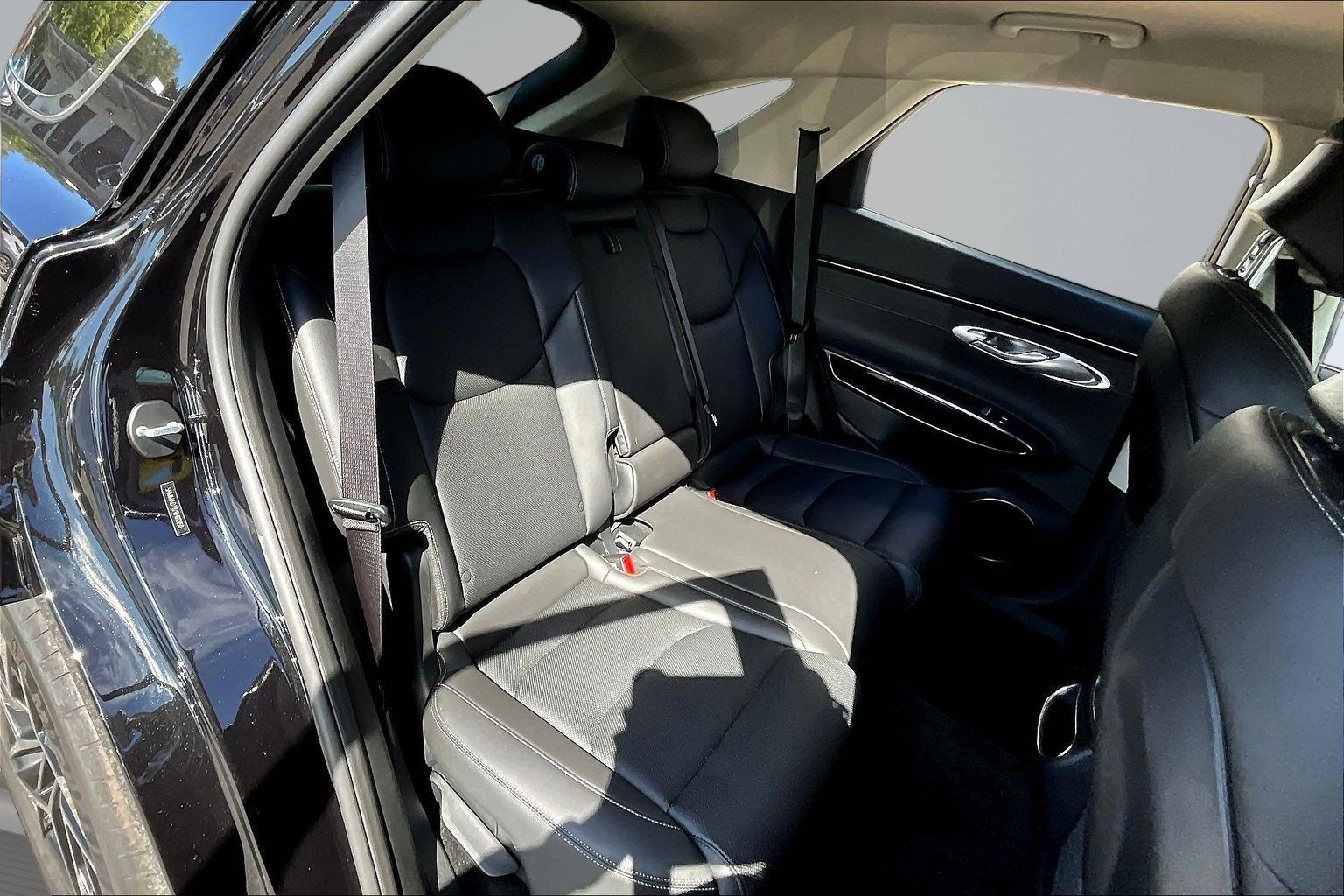 Used 2024 Genesis GV70 2.5T AWD/4WD image 23