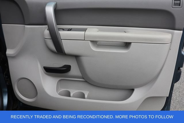 Used 2011 Chevrolet Silverado 3500 W/T AWD/4WD image 24