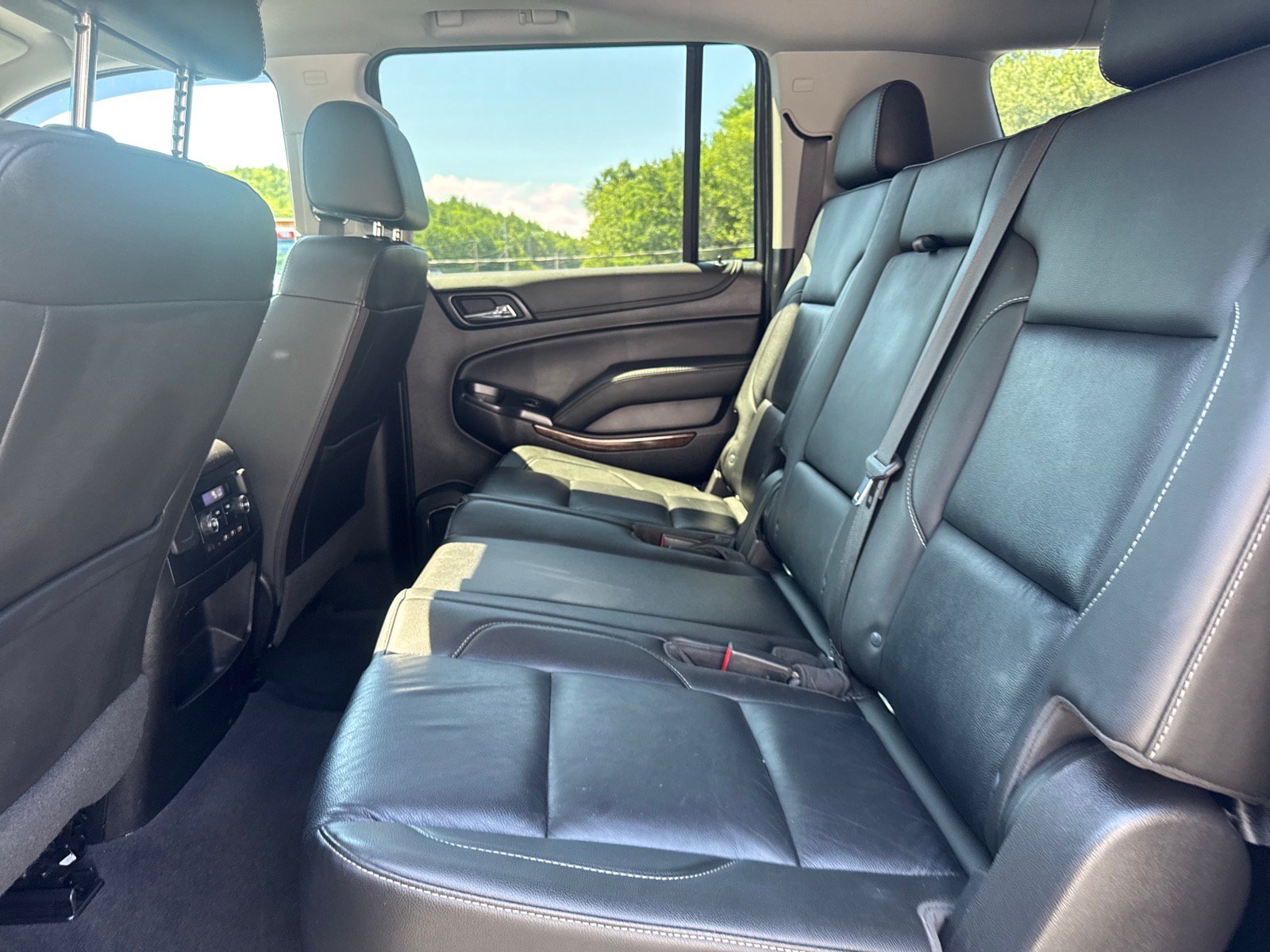 Used 2019 Chevrolet Suburban LT AWD/4WD image 10