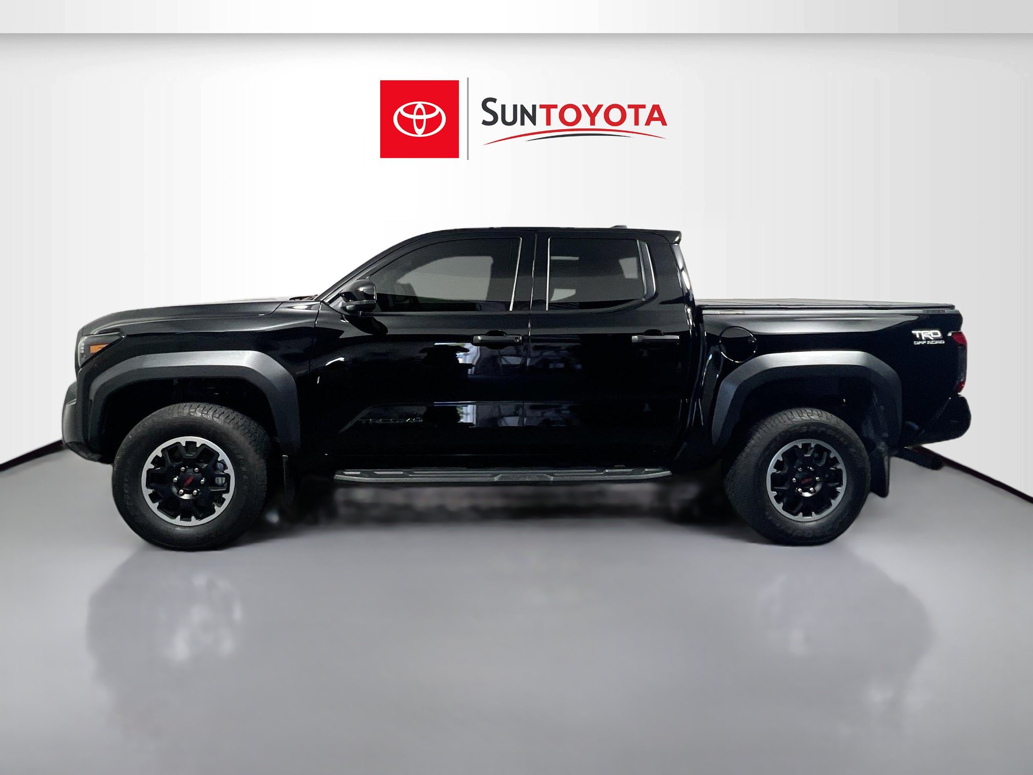 Used 2025 Toyota Tacoma TRD Off-Road AWD/4WD image 7