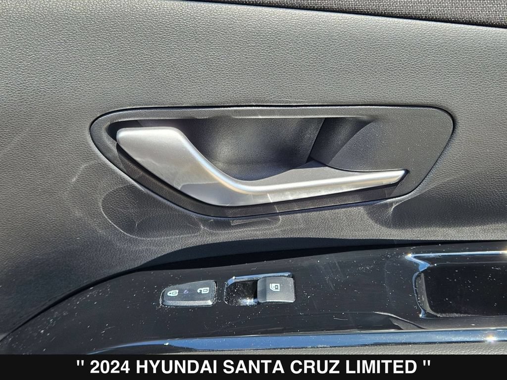Used 2024 Hyundai Santa Cruz Limited AWD/4WD image 32