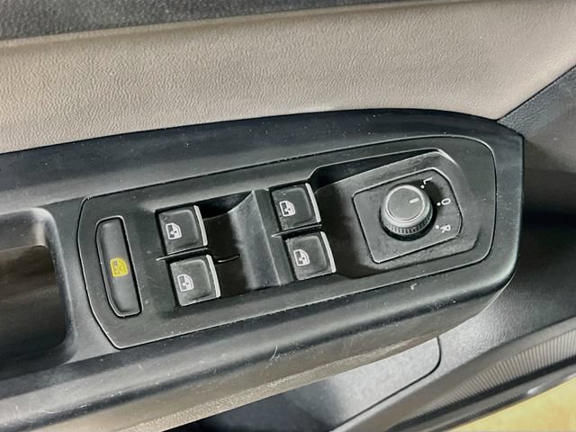 Used 2021 Volkswagen Atlas Cross Sport S FWD image 17