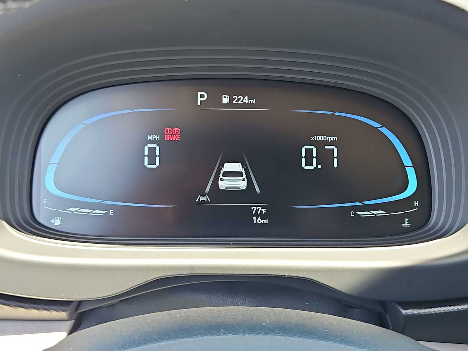 Certified 2026 Hyundai Venue SEL FWD image 32