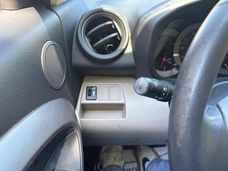 Used 2007 Toyota RAV4 Limited AWD/4WD image 23