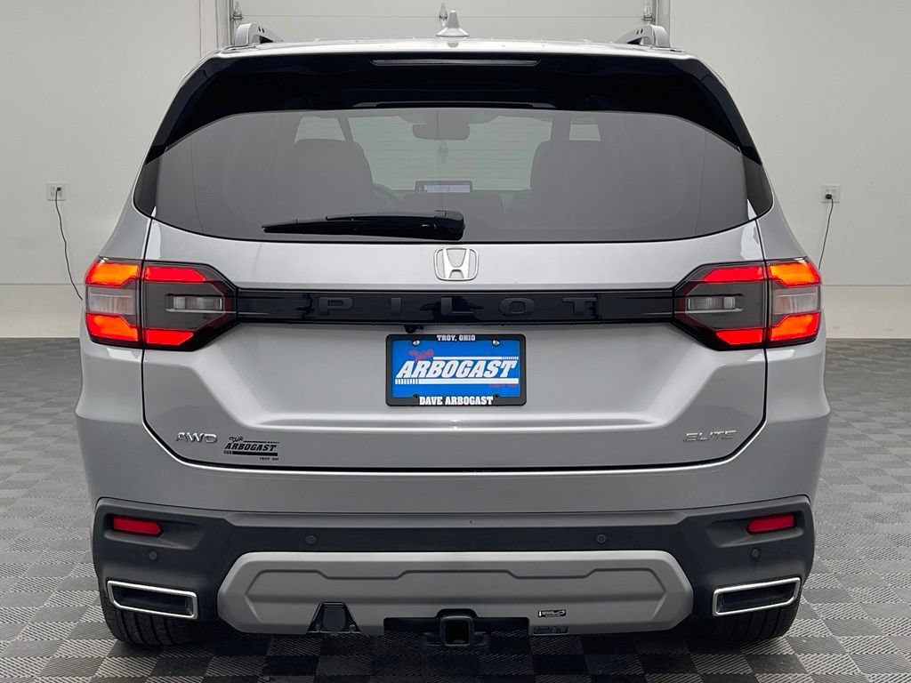 Used 2025 Honda Pilot Elite image 10