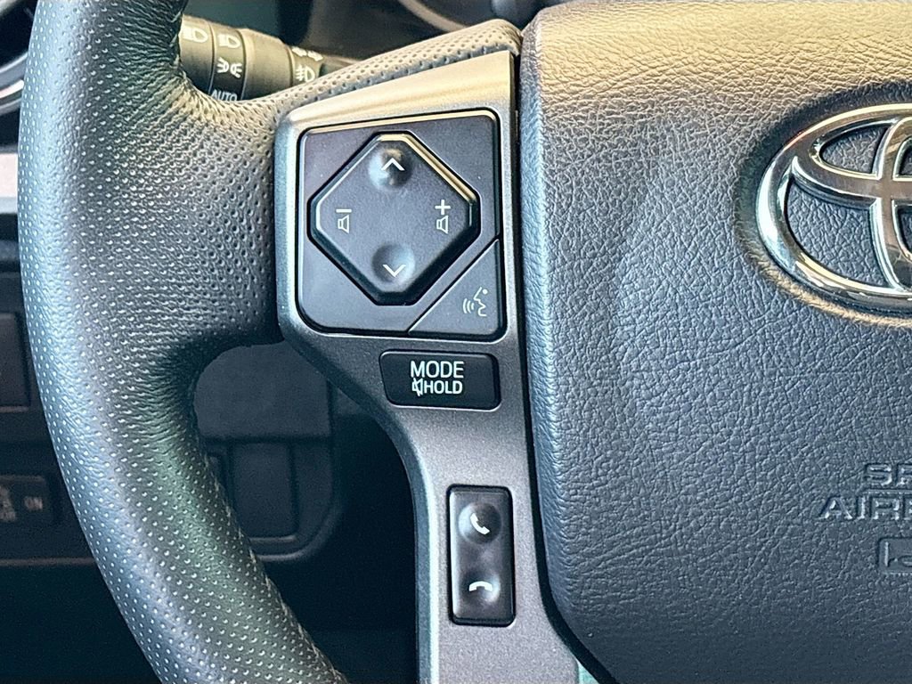 Certified 2021 Toyota Tacoma TRD Off-Road w/ Technology Package AWD/4WD image 11