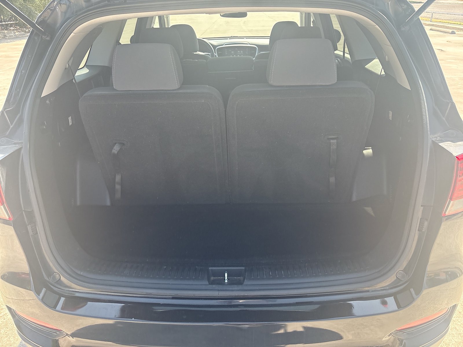 Used 2019 Kia Sorento FWD image 24