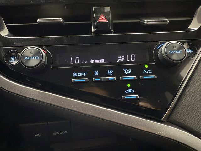 Used 2023 Toyota Camry SE w/ Convenience Package image 18
