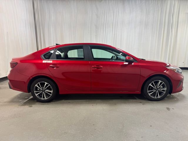 Used 2024 Kia Forte LXS w/ LXS Technology Package image 3