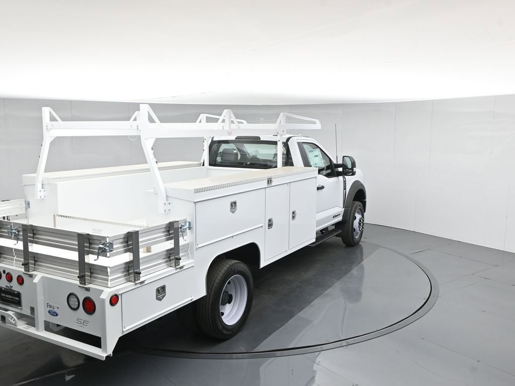 New 2025 Ford F450 XL w/ XL Chrome Package RWD image 40