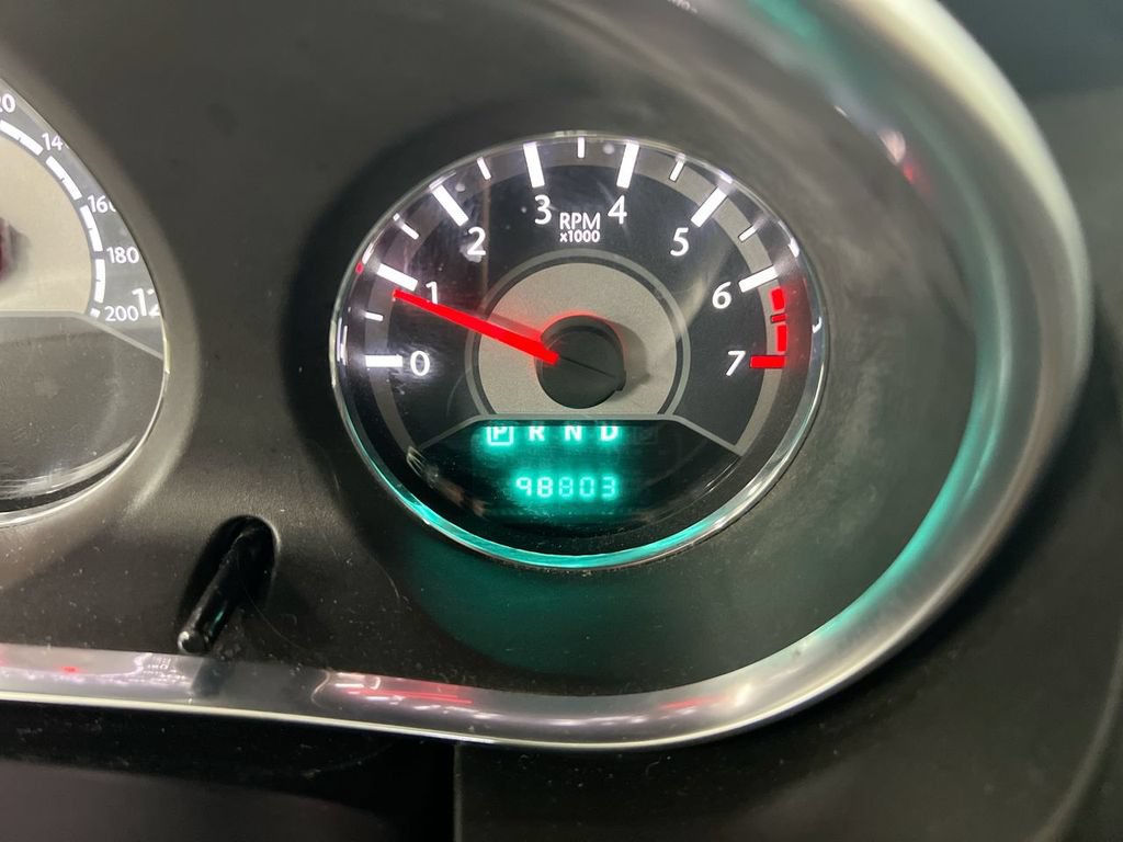 Used 2013 Chrysler 200 Touring FWD image 13
