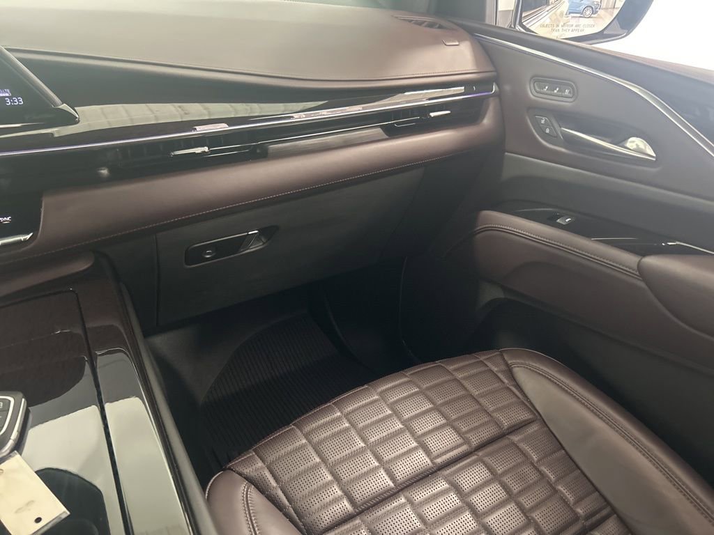 Certified 2022 Cadillac Escalade Premium Luxury Platinum AWD/4WD image 22