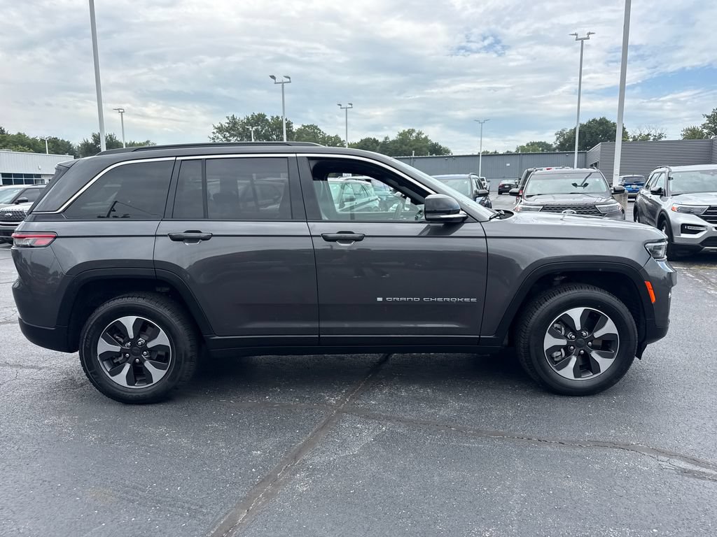 Used 2024 Jeep Grand Cherokee Limited 4xe AWD/4WD image 6